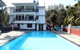 Silvery Moon Grand Villa